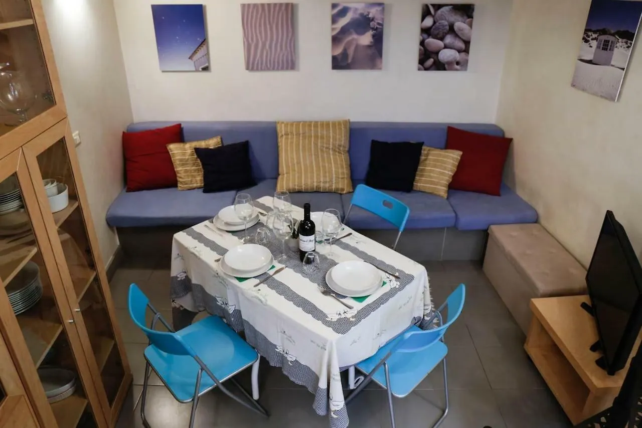 Domus Titiana Amazing Apartment In Trastevere Roma